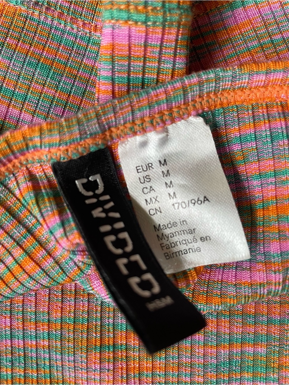 Divided Multicolor Ribbed Halter Top - Picture 2 of 2
